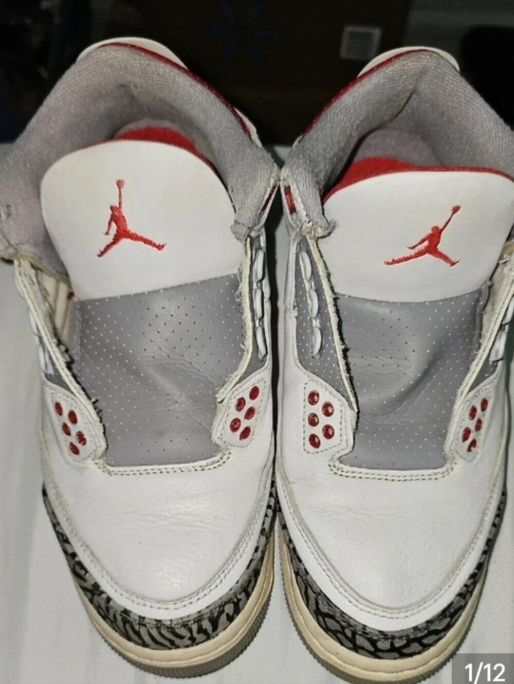 Jordan Men’s White/Gray/Red Retro Sneakers